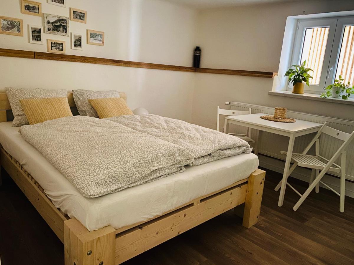 Appartement Ubytovani Lucie à Luhačovice Extérieur photo