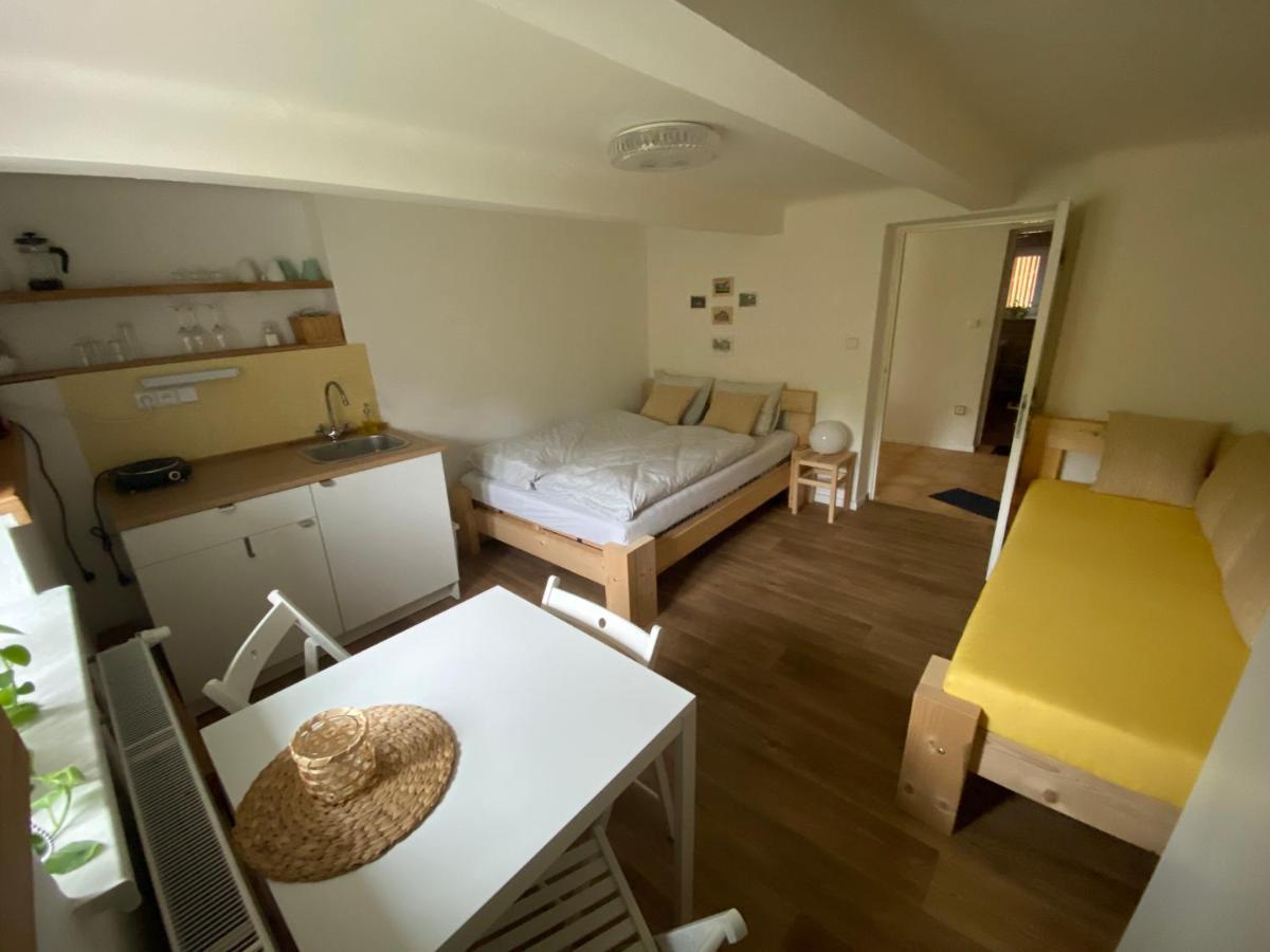 Appartement Ubytovani Lucie à Luhačovice Extérieur photo